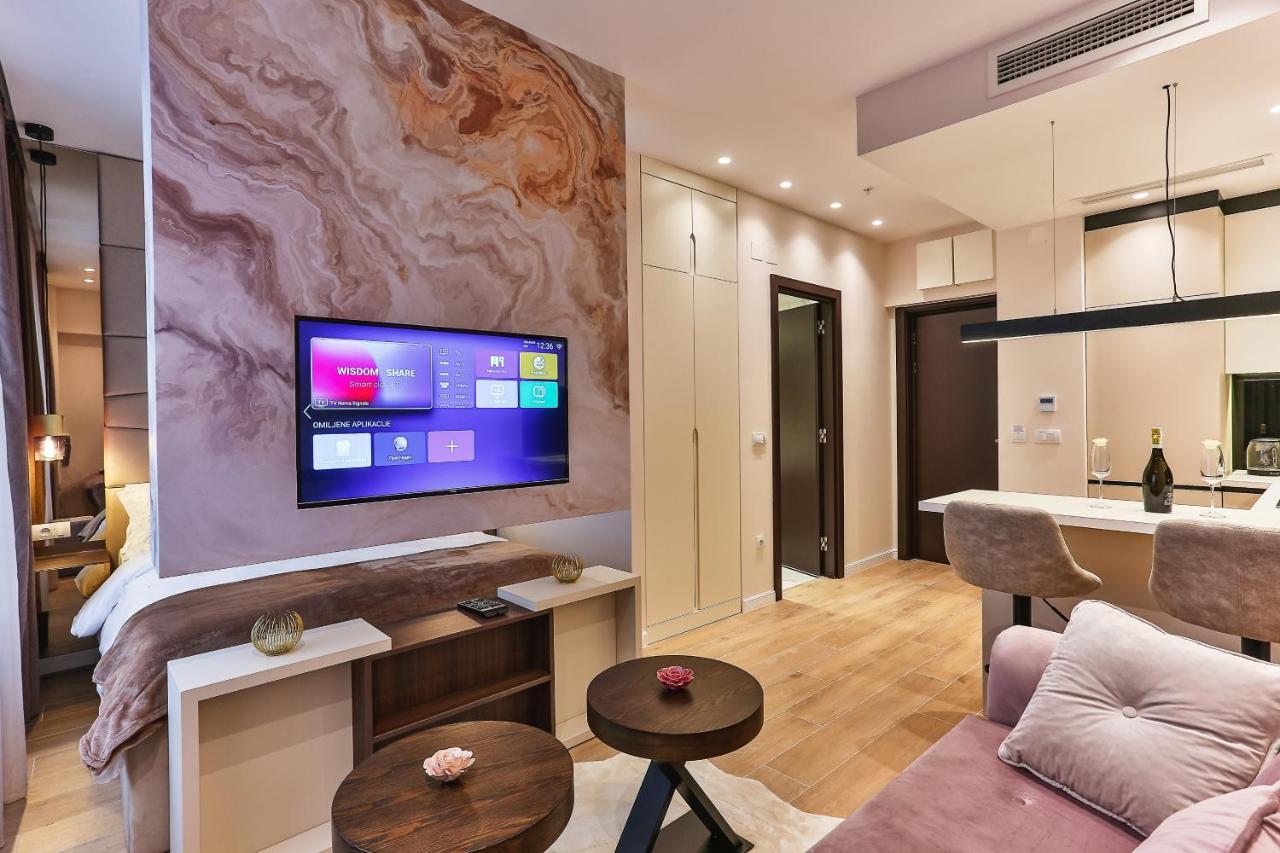 La Fiaba Rafailovici Apartment מראה חיצוני תמונה
